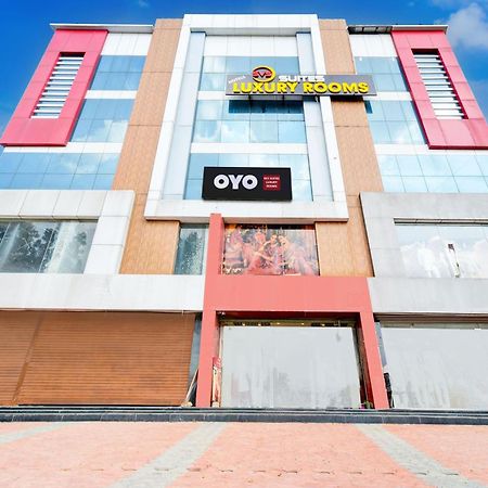 Hotel O Svs Suites Luxury Rooms Trimulgherry Exterior photo