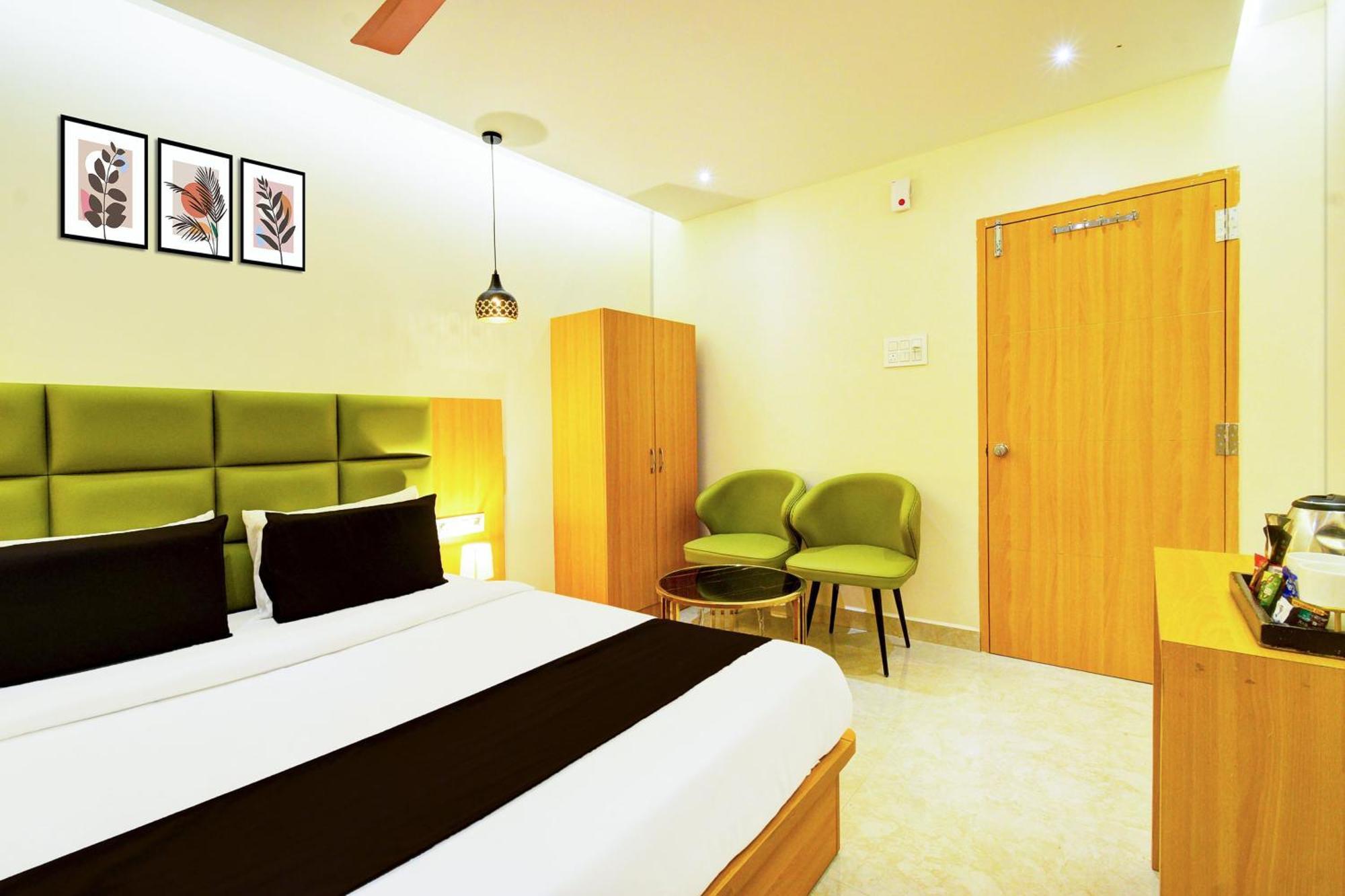 Hotel O Svs Suites Luxury Rooms Trimulgherry Exterior photo