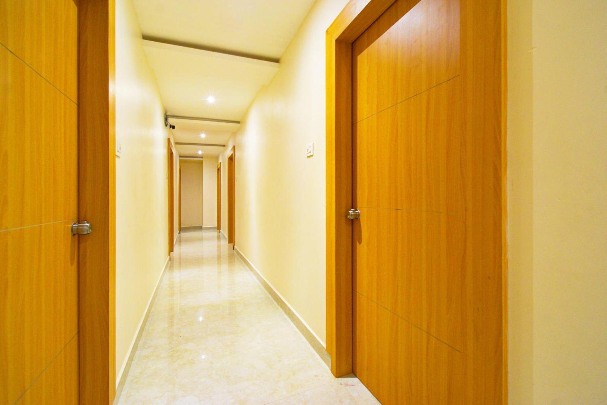 Hotel O Svs Suites Luxury Rooms Trimulgherry Exterior photo