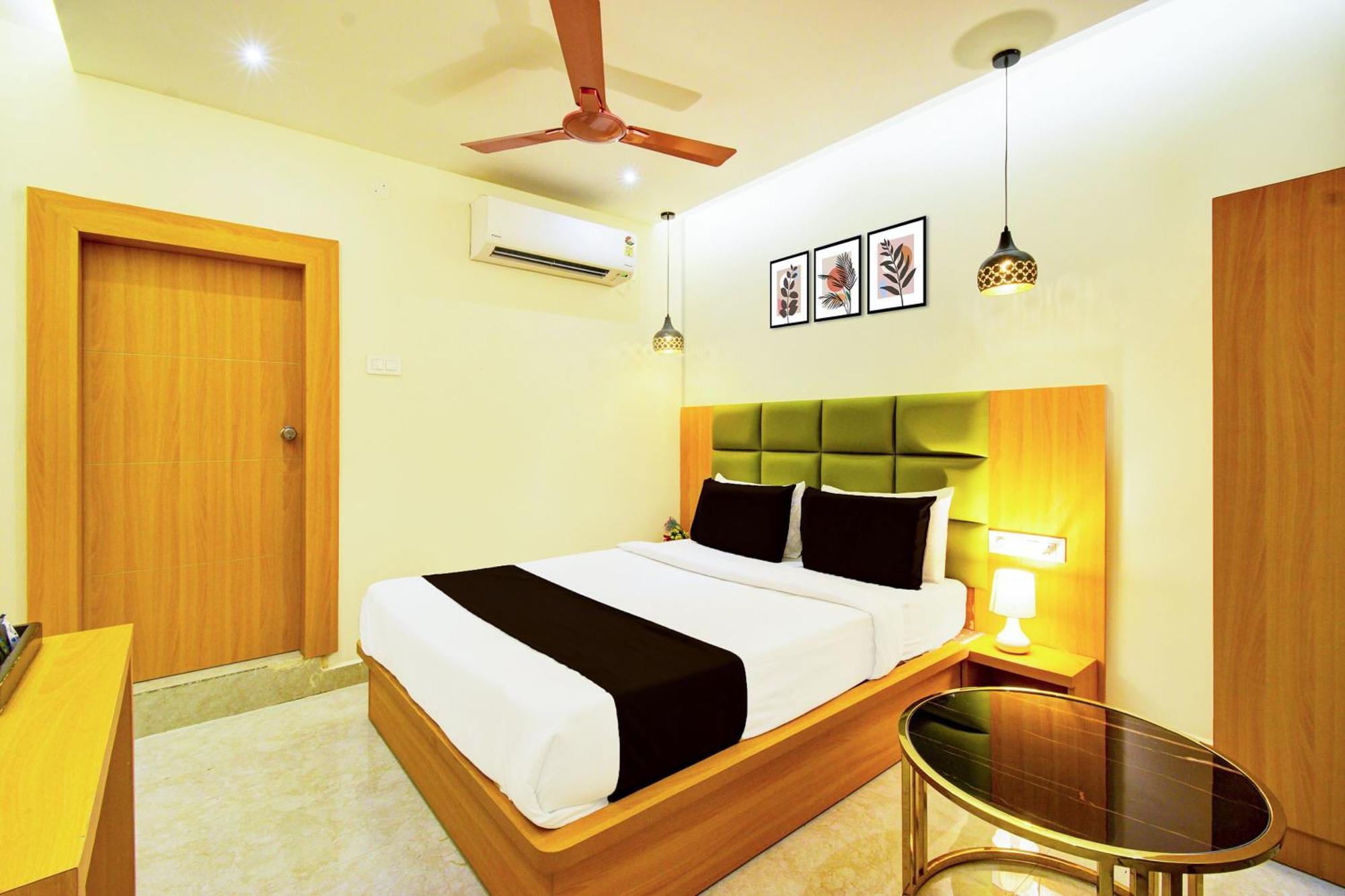 Hotel O Svs Suites Luxury Rooms Trimulgherry Exterior photo