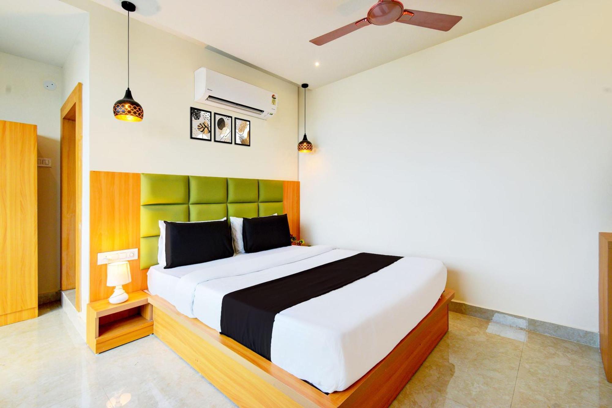 Hotel O Svs Suites Luxury Rooms Trimulgherry Exterior photo