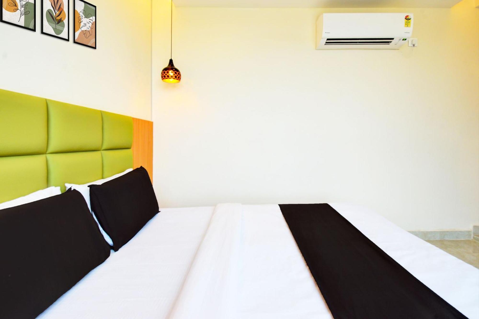 Hotel O Svs Suites Luxury Rooms Trimulgherry Exterior photo