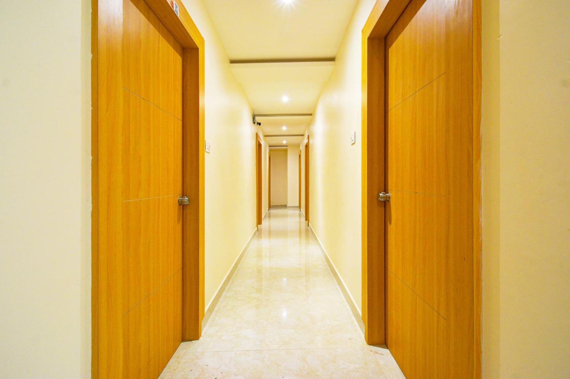 Hotel O Svs Suites Luxury Rooms Trimulgherry Exterior photo